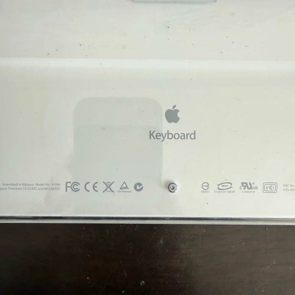Vintage Apple Pro Keyboard A1048 Wired USB Full Size